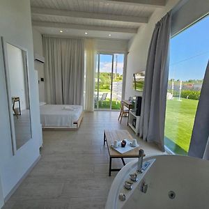 Pool Suite - Citta Bianca